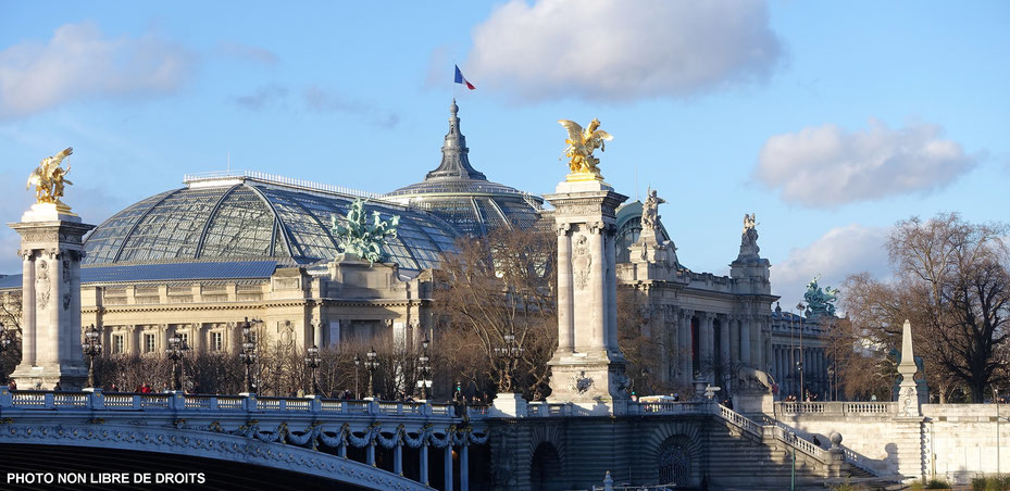 Le Grand Palais et le pont Alexandre III, photo non libre de droits