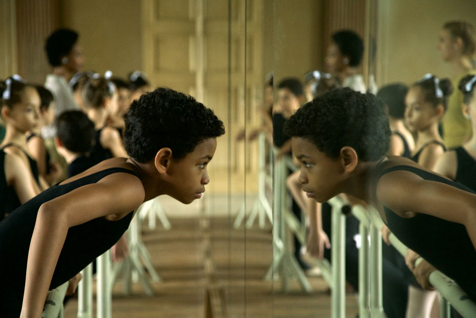 Geht nur widerwillig zum Ballettunterricht Carlos (Edilson Manuel Olbera Núñez). © Piffl Medien
