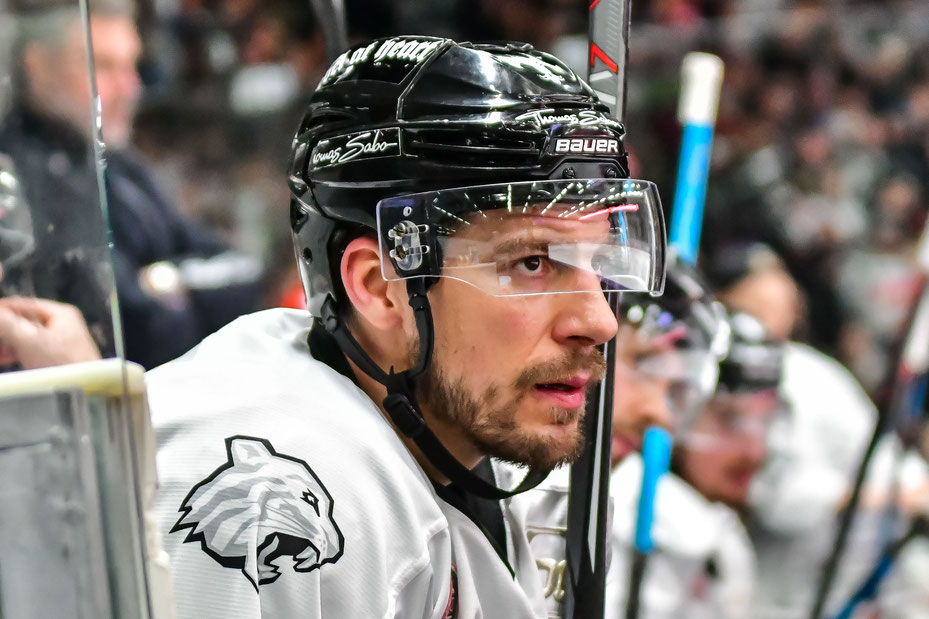 Patrick Reimer, Kapitän der THOMAS SABO Ice Tigers, im bayerischen Derby gegen die Augsburger Panther, 5:2-Niederlage