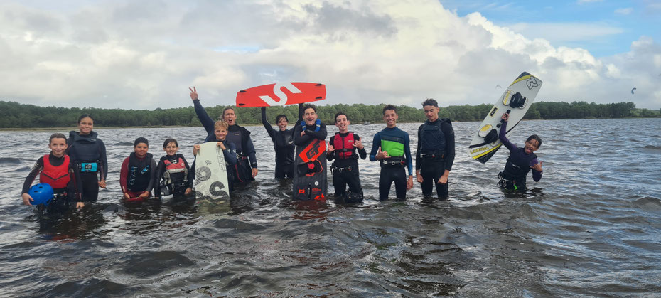 kitesurf jeunes Lacanau Bordeaux bassin d'arcachon