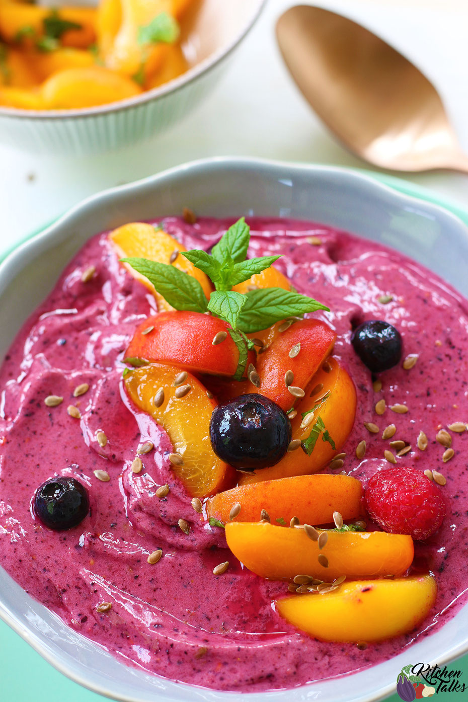 Smoothie Bowl , healthy breakfast , gesundes Frühstück , Kalorienarmes Frühstück , Abnehmen , Low Calorie , nutricious , gesunder snack , früchte