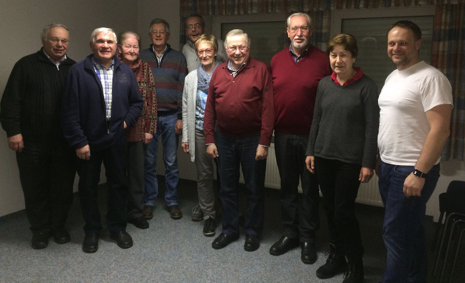 Bei unsere Jahreshauptversammlung am 22.03.2018 im Haus der Begegnung wurde ein neuer Vorstand gewählt. Das Bild zeigt die neue Vorstandschaft zusammen mit dem ehemaligen Vorsitzenden Rudi Pinzer.