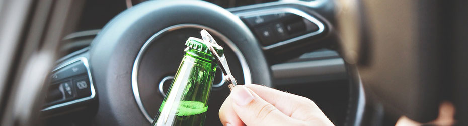 Alkohol am Steuer, Trunkenheit im Straßenverkehr. Führerschein weg, der "Idiotentest", also die MPU steht bevor. Wir helfen Ihnen bei der MPU-Vorbereitung.