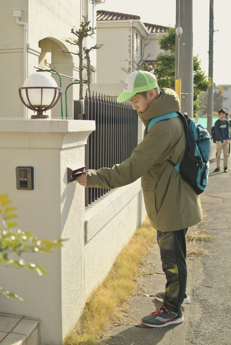 社会福祉法人オリーブの樹  ブログ ルック オリーブ！イメージ オリーブハウス 日常活動 グランド班 チラシ ポスティング 就労移行支援 就労継続支援Ａ型 就労継続支援Ｂ型 障害者サービス 千葉市花見川区横戸町　