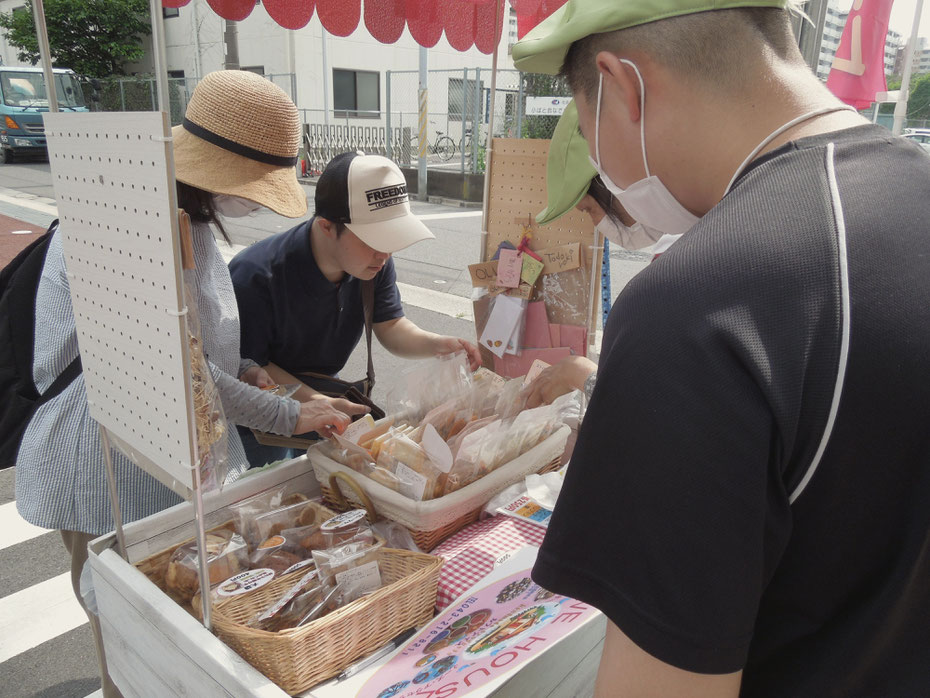 社会福祉法人オリーブの樹 ブログ ルック オリーブ！イメージ オリーブ轟 生活介護班 クッキー ケーキ アイスクリーム ワゴン販売 就労移行支援 就労継続支援Ａ型 就労継続支援Ｂ型 障害者サービス 千葉市稲毛区轟　