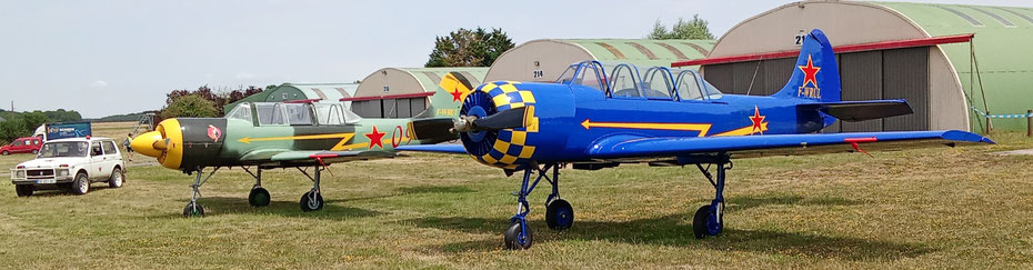 Vue rapprochée d’un avion militaire URSS lors de l’Aéro-Passion à Blois