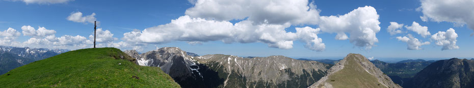 Links im Bild der Friederspitz, rechts der Frieder