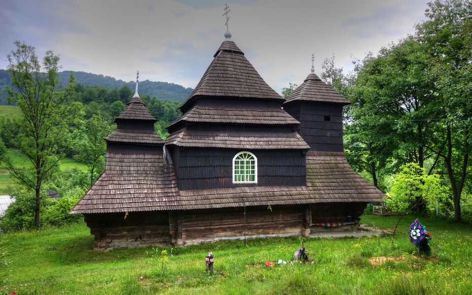 世界遺産「ポーランド、ウクライナのカルパチア地方の木造教会」、ウジョクの天使ミカエル集合聖堂