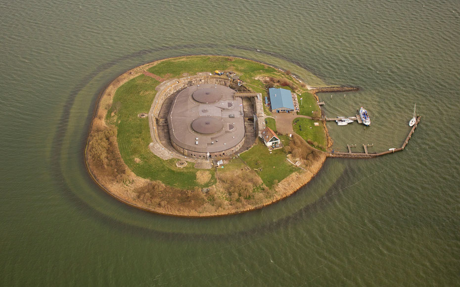 世界遺産「オランダの水利防塞線群」、パンパスの要塞 