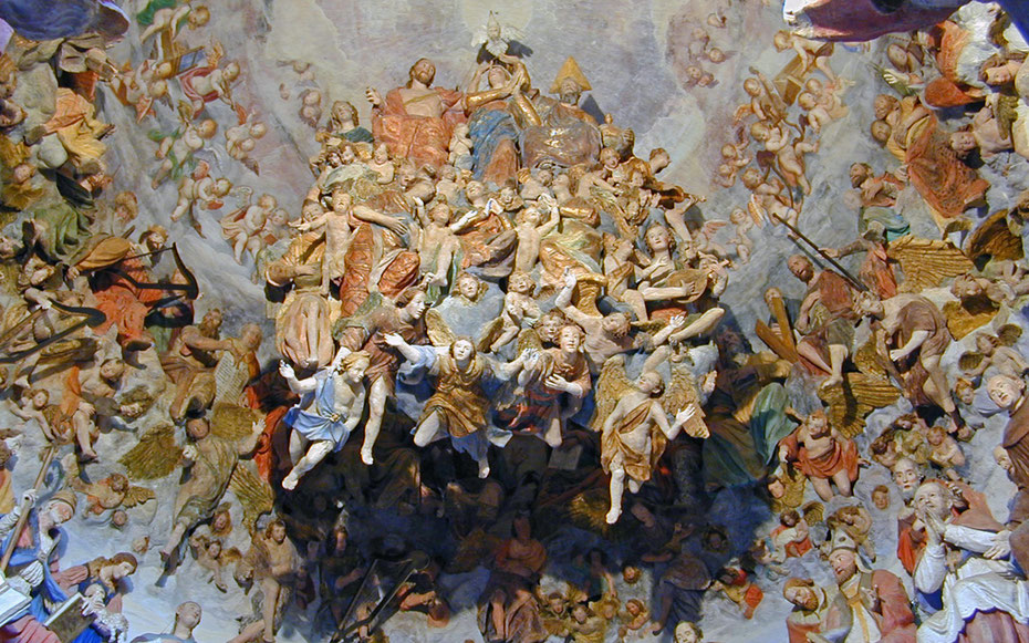 世界遺産「ピエモンテとロンバルディアのサクリ・モンティ」、セッラルンガ・ディ・クレアにあるサンタ・マリア・アッスンタのサクロ・モンテ、楽園の礼拝堂の聖母戴冠図