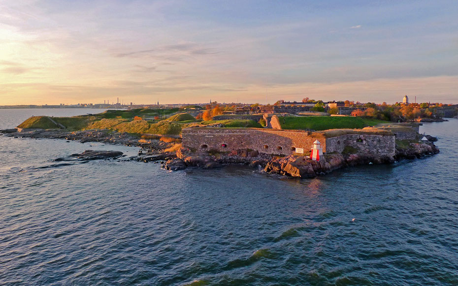 世界遺産「スオメンリンナの要塞」、クスターンミエッカ島のツァンダー城砦