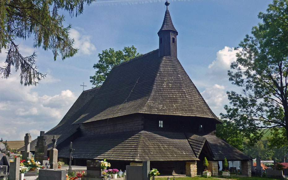 世界遺産「カルパチア山脈地域のスロバキア地区の木造教会群」、トゥヴルドシーンの全聖人教会
