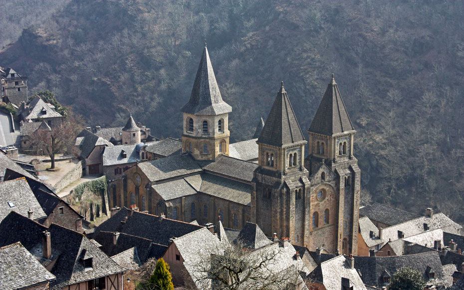 世界遺産「フランスのサンティアゴ・デ・コンポステーラの巡礼路」、コンクのサント＝フォワ修道院教会