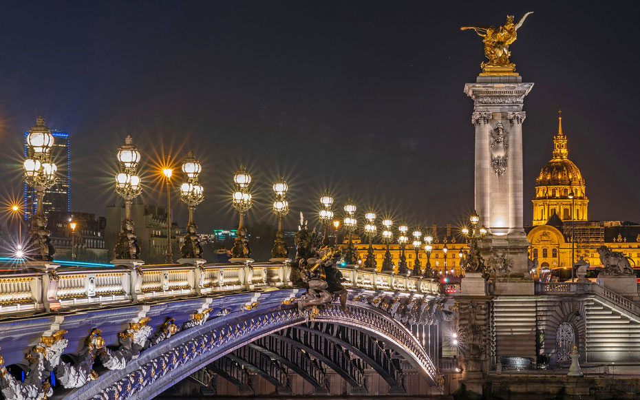 世界遺産「パリのセーヌ河岸」、アレクサンドル３世橋とアンヴァリッド