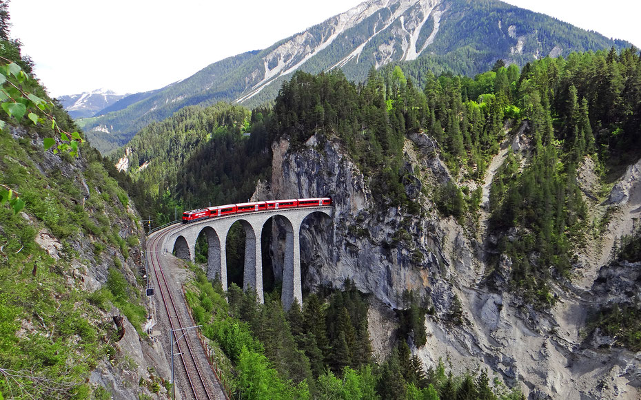 世界遺産「レーティシュ鉄道アルブラ線・ベルニナ線と周辺の景観」、アルブラ線のラントヴァッサー橋