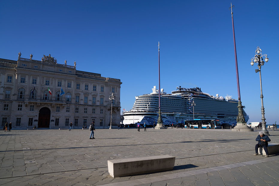 Massentourismus in Triest ...