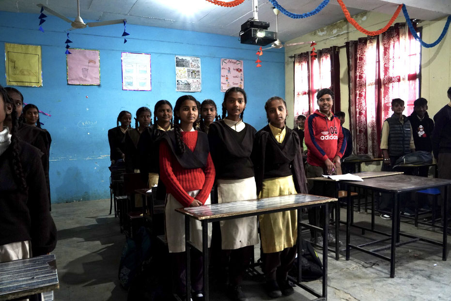 Schulklasse an der staatlichen Schule in Nangal Sohal
