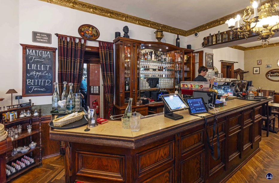 Die Theke im Pasternak. Stets gut für einen leckeren Cocktail oder sonstige Getränke.