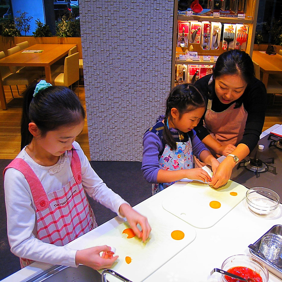 エムズ レッスン 新宿区　高田馬場　大人と子供の料理教室