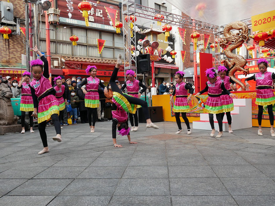 神戸中華同文学校民族舞踏蹈部初等科　中国の舞蹈