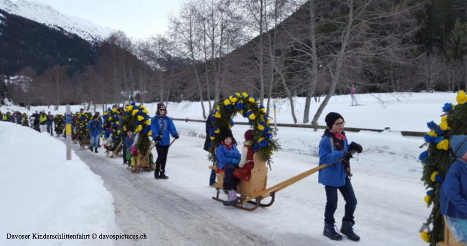 Kinderschlittfahrt Davos, Kinderschlittenfahrt, Brauchtum Davos, Winteraustreiben Davos, Tradition in Davos, Fasnacht Davos, Brauchtumstipp, Bräuche im Bündnerland, schöne Bräuche Graubünden, Brauchtum Schweiz, Umzug Graubünden, 2.2.2020, Februar