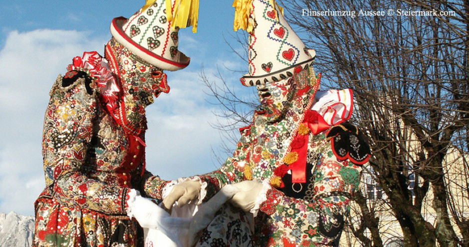 Flinserlumzug, Ausseerland, Bad Aussee, Grundlsee, Programm, Bräuche, Faschingsumzug, Tradition im Ausseerland, Fasching in der Steiermark, Brauchtum Altaussee, Bad Aussee Umzug, Programm 2020, Trommelweiberzug, Salzkammergut Gaudi, Männer in Frauengewand
