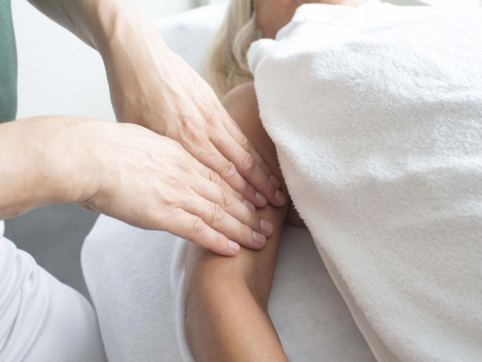 Manuelle Lymphdrainage in Staufen zur Entstauung von Schwellungen und Ödemen