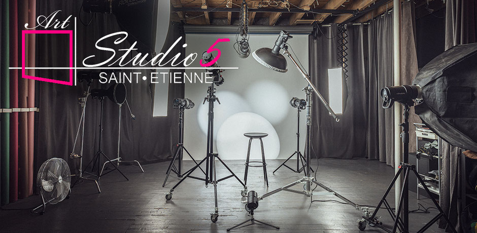 David Pons Photographe à Saint-Etienne Studio photo artstudio5 séance pour séance photo famille, book portrait entreprise CV Linkedln