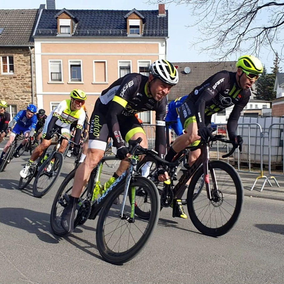 Frank Meeßen vom radroo TEAM, der deutsche Vizemeister, verpasste das Podium nur denkbar knapp