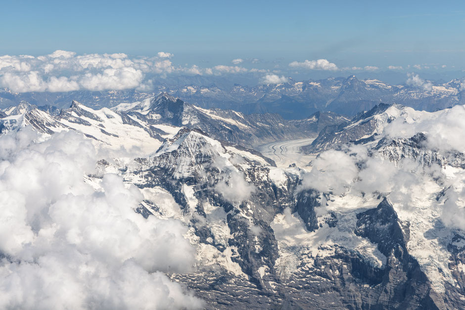 Can you spot the Observatory on Jungfraujoch? Follow the lines of the Aletsch glacier to find it. A mind-boggling railway ascends to the highest railway station in Europe, offering breathtaking views of the Swiss Alps.