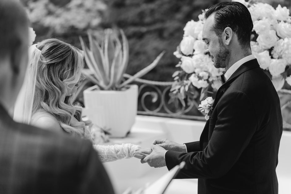 Couples from USA and other countries celebrating their love in Europe with Wedding Officiant at destination wedding in italy, Switzerland Austria, France, Greece etc.