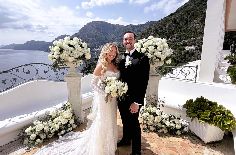 Looking for Wedding Speaker Officiant in Italy. Destination Wedding with English celebrant Italy. Tuscany, Amalfi Coast, Rome, Como, etc. across Italy