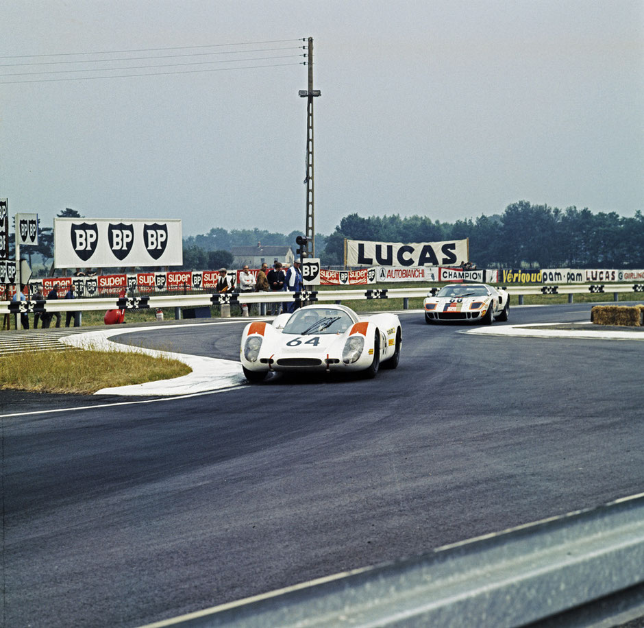 15. Juni 1969 - 24-Stunden von Le Mans: Hans Herrmann und Gérard Larrousse mit Porsche 908 LH Coupé - 2. Platz im Gesamtklassement.