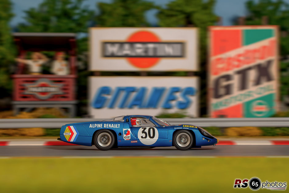 Le Mans Miniatures Alpine Renault A220 #30 - 24H LeMans 1968 - J. Vinatier (Jr) / A. de Cortanze