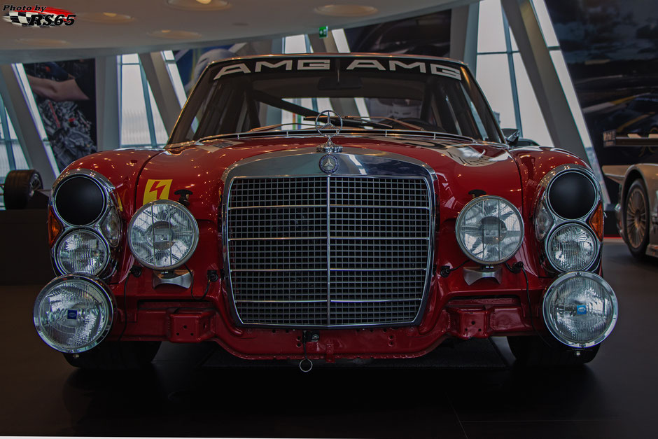 AMG 300 SEL 6.8 - Mercedes-Benz Museum