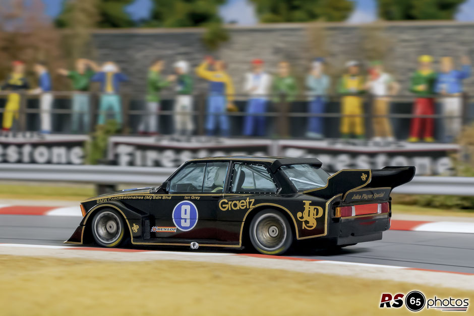Sideways BMW 320 Gr.5 JPS #9 - Super Saloons Event Penang Grand Prix 1983 Malaysia - Ian Grey - Limited Edition