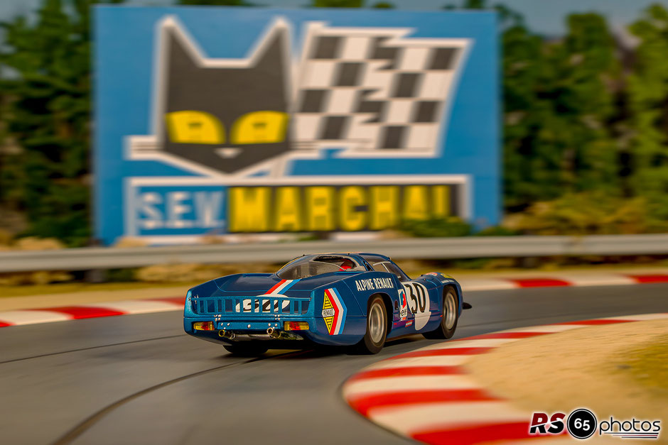 Le Mans Miniatures Alpine Renault A220 #30 - 24H LeMans 1968 - J. Vinatier (Jr) / A. de Cortanze