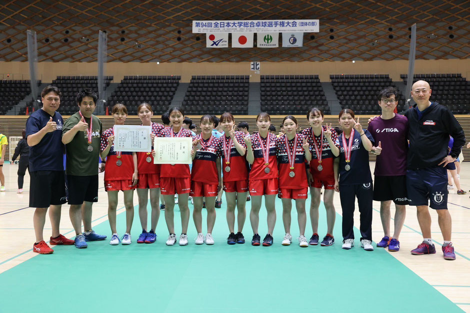 選手、スタッフ、サポートメンバ一丸となって四日間戦い抜いた（写真提供:卓球メディアRallys）