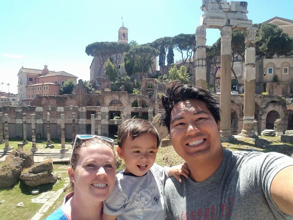 Nomadic family travel with toddler in Rome