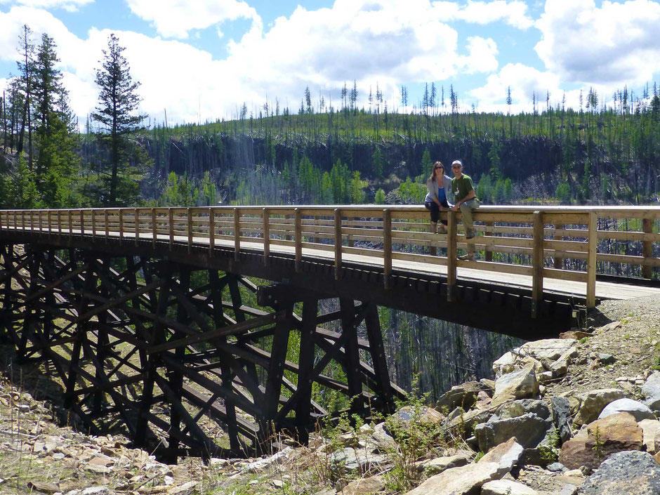 Hiking while pregnant - travel babymoon