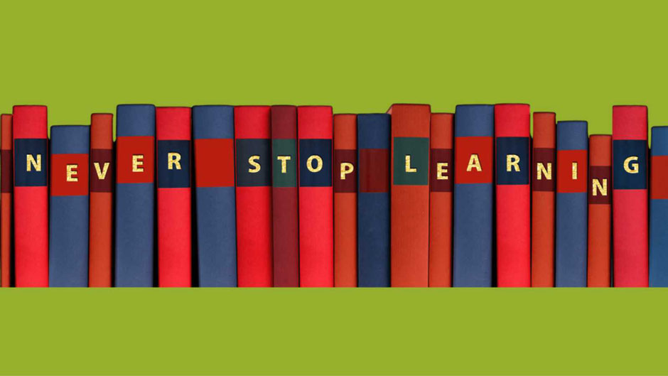 Lebenslang lernen;eine Reihe Bücher mit Text; neverstoplearning