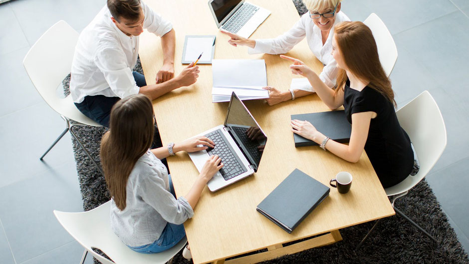 Portfolio fuer Unternehmen; Designyourfuture; Sabine Reimers; Hamburg; Teamentwicklung; Workshopmoderation;Management-Diagnostik;Business Coaching; Verhaltenstraining