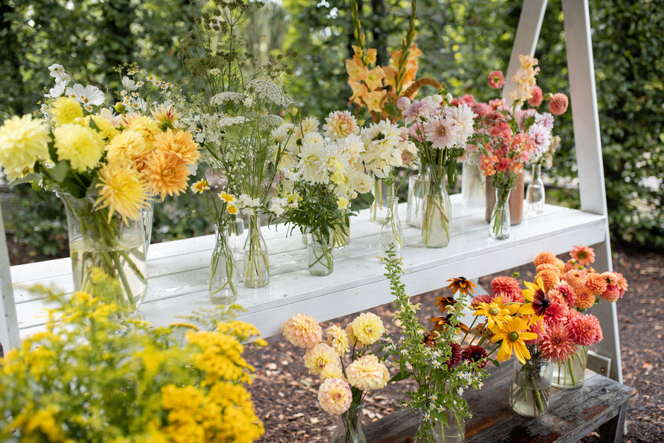 Slowflowers, Gabel und Spaten, Nachhaltige Hochzeitsfloristik, Hochzeitsfotografie Janine Piontek