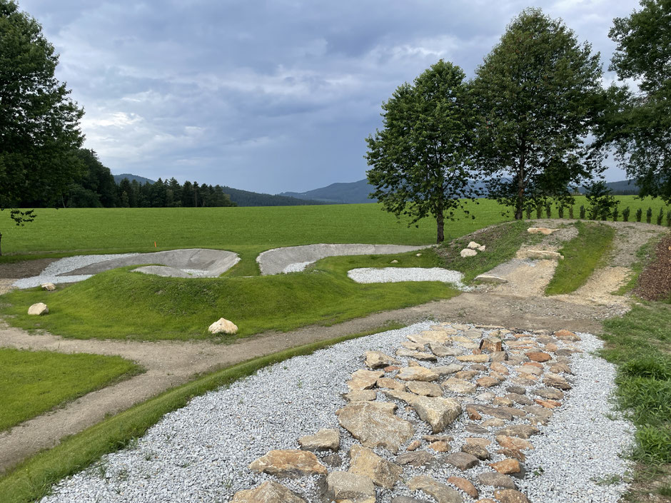 Rock Garden und Anliegerkurven