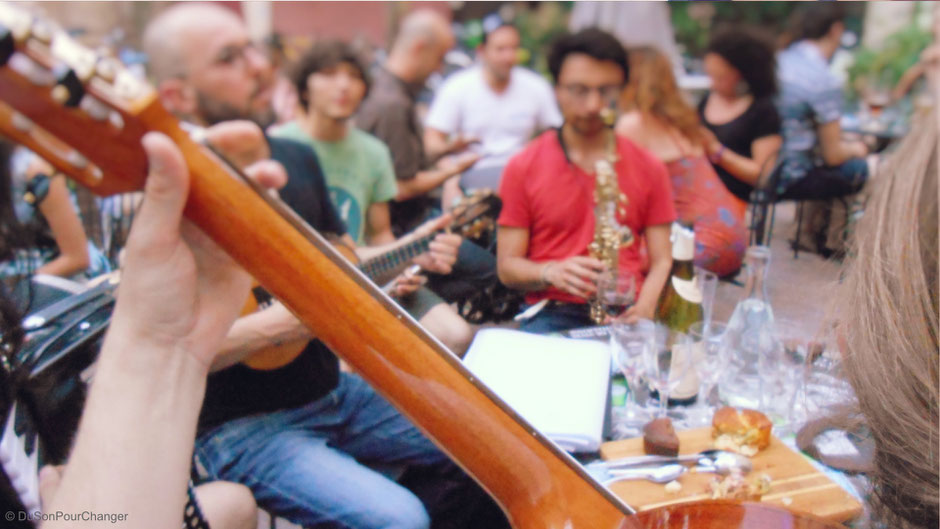 Roda de choro à la terrasse des savons d'hélène à strasbourg du son pour changer 