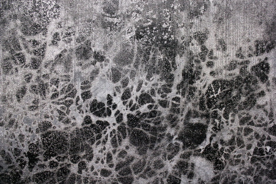 Katharina Lehmann, Interstellar Rain, Ø 40 cm, 2018 · Acrylic, pigments on fabric · closeup