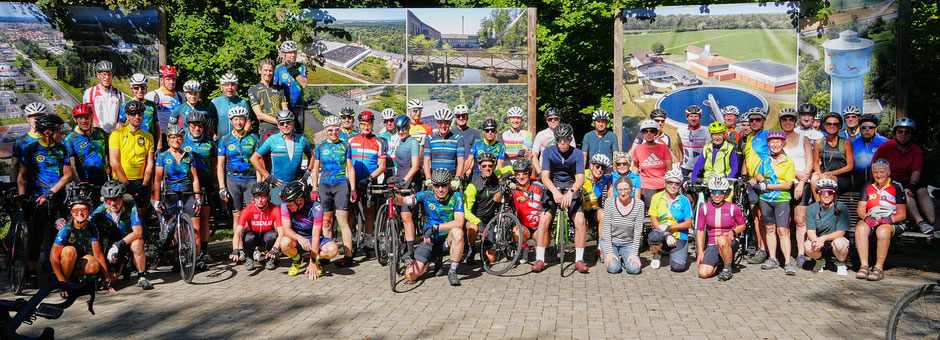 Strasbourg Vélo Club und RTC Stuttgart bei Drusenheim (F) © Jean-Louis