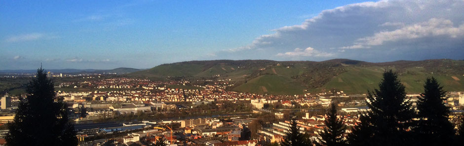 Blick von der Schillerlinde zum Rotenberg, bei schöner Abendsonne April 2016