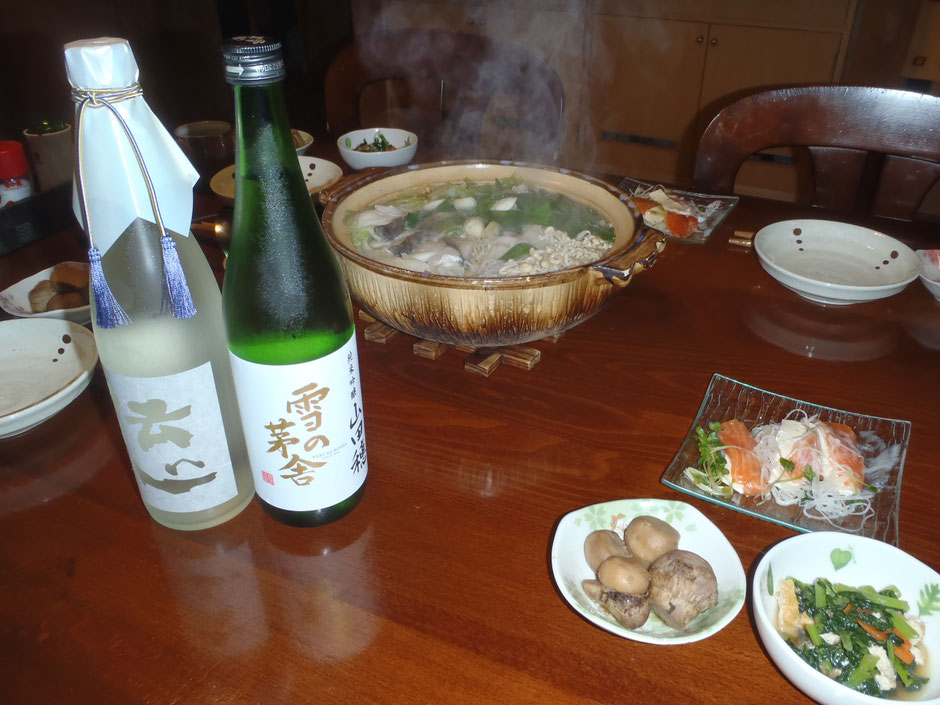 鍋の季節到来　熱燗にはまだ早いが絶対日本酒　今日はどちらの雪でいくか？