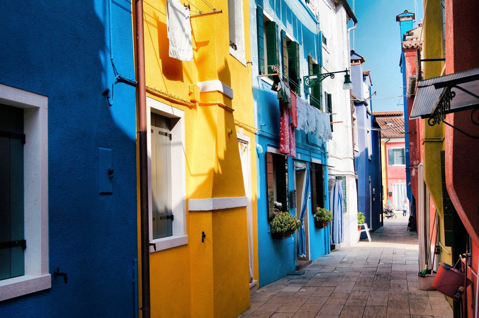 Bunte Häuser in Burano, Italien